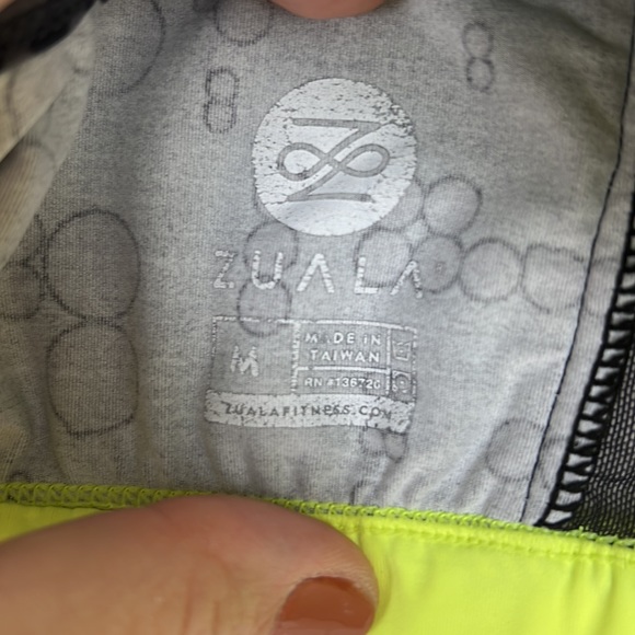 ZUALA athletic sports bra strappy in black with gray dots neon yellow M - Picture 5 of 5